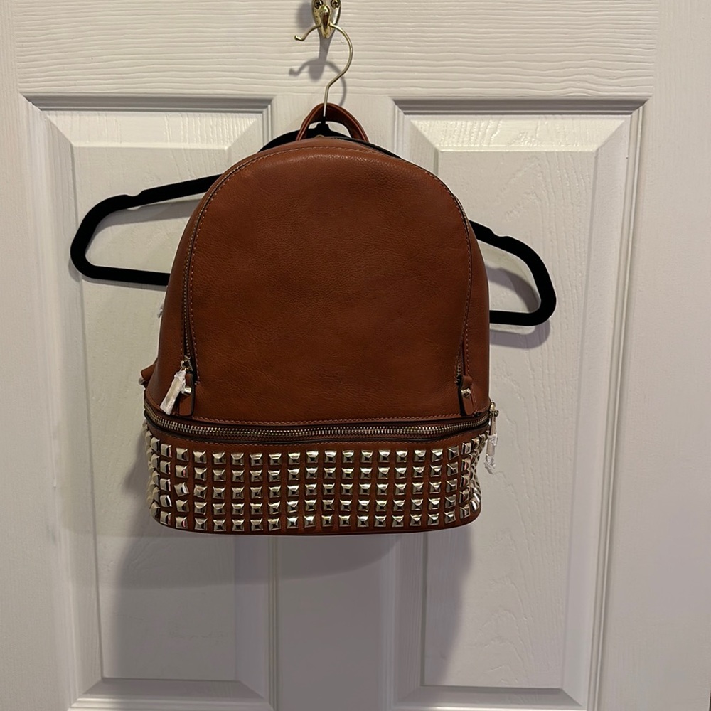 NWT Sociology backpack